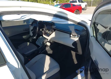 2022 Toyota Corolla Le z USA, uszkodzony, nr VIN JTDEPMAE7N3017869